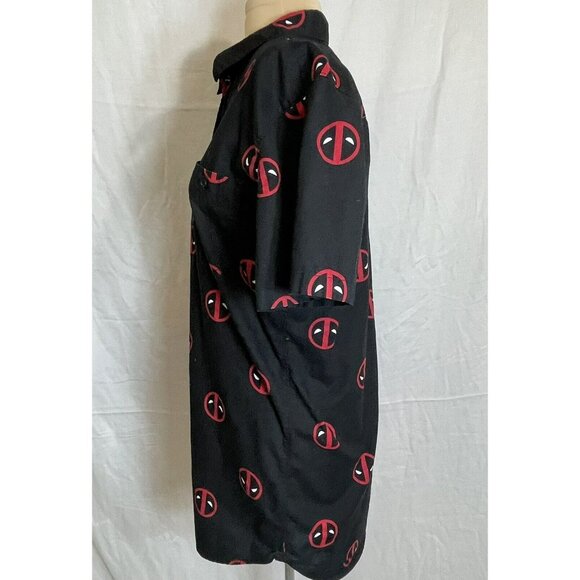 MARVEL DEADPOOL Men's Black Red All Over Print Short Sleeve Button Shirt Sz M - Picture 2 of 8